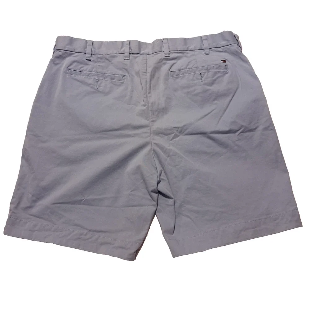 Tommy Hilfiger Men’s Light Blue Chino Shorts Size‎ 38 Flat Front Cotton Stretch